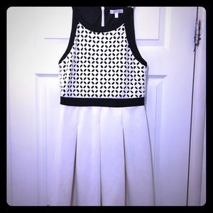 Gorgeous black & white Dress